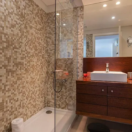 Parque Nacoes 1br With Pool By Lovelystay 리스본