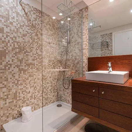 Parque Nacoes 1br With Pool By Lovelystay * 리스본